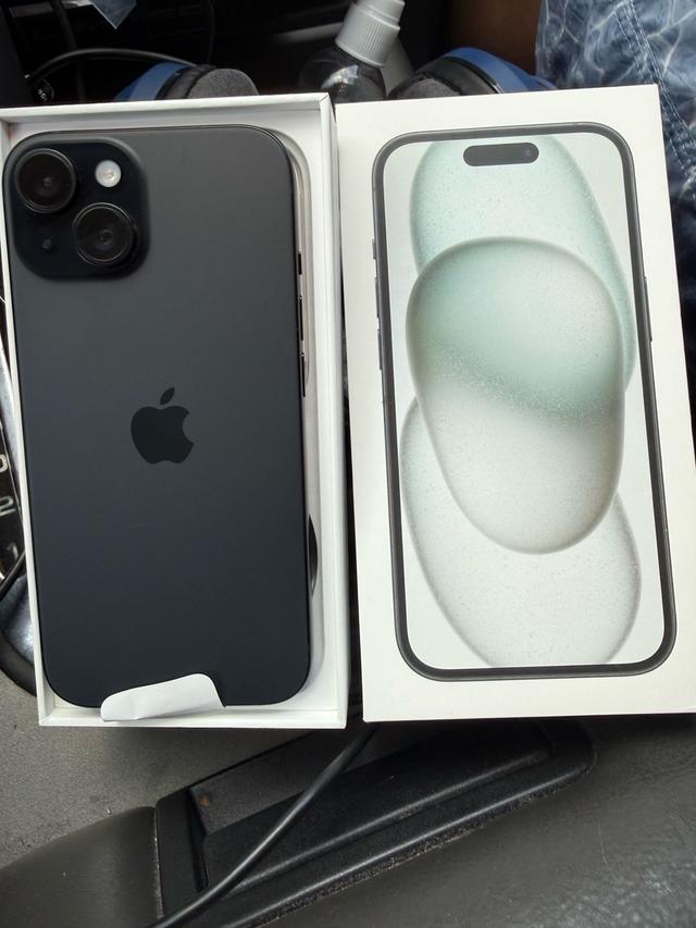 iPhone 15 128GB Unlocked – Excellent Condition - Black product