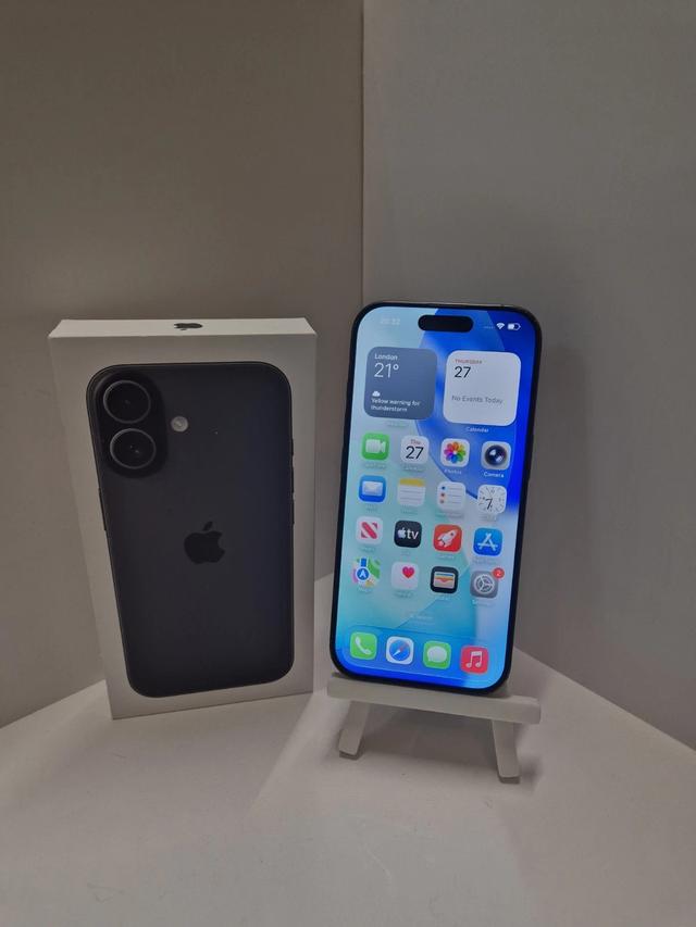 iPhone 17 256GB – Unlocked | Good Condition | Original Parts (Not Refurbished) | 6 Months Warranty product